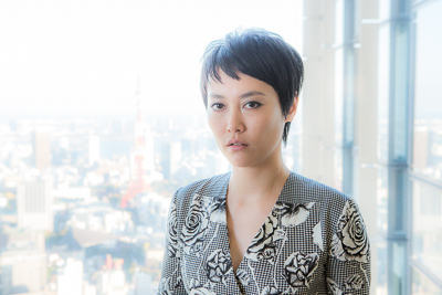 インタビュー】モードに愛される女優・菊地凛子 映画「47RONIN