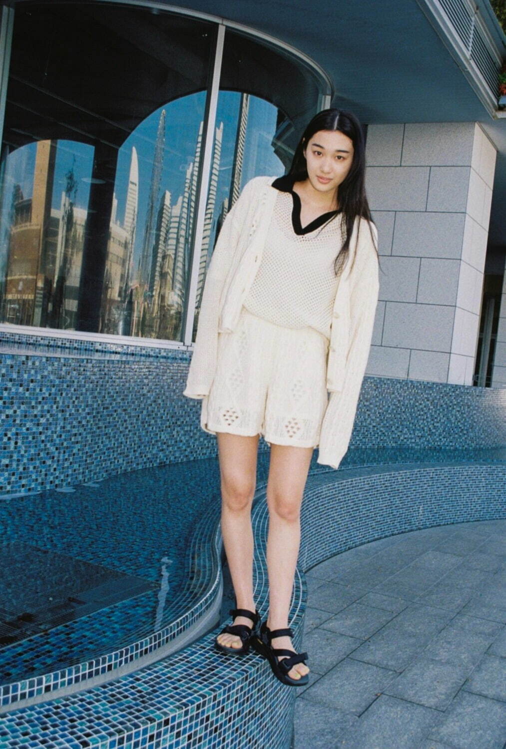 Teva“スニーカー感覚で履ける”新アイコンサンダル「ザイミック」タウン 