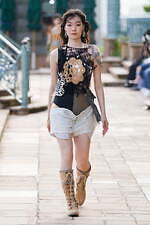 コトハヨコザワ 23年春夏コレクション - なんでもないくせに、盛大なお祝いを｜写真54