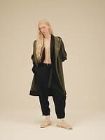 アトウ 2022年秋冬コレクション - 安らぎはオリーブ色に薫る｜写真5