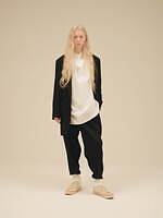 アトウ 2022年秋冬コレクション - 安らぎはオリーブ色に薫る｜写真12