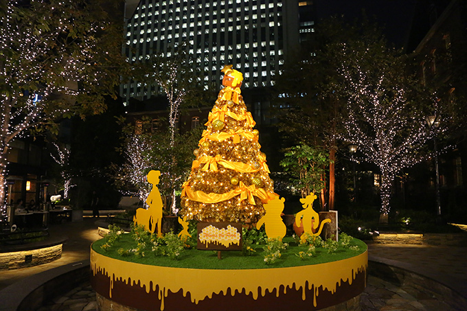 写真1 9 東京 丸の内にディズニーのクリスマスイルミネーション プーさんのツリーも登場 ファッションプレス