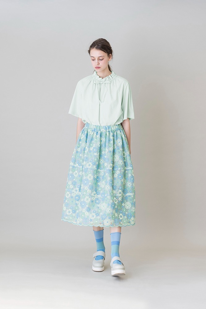 Flower lace ランタンスカート 48,950円
