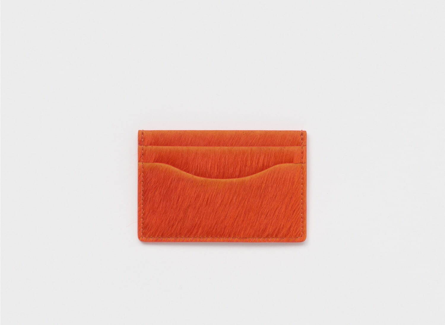 エンダースキーマの22夏秋新作、鮮やかなヘアレザーを使った財布やリサイクルフェルト×レザーのバッグ｜写真21