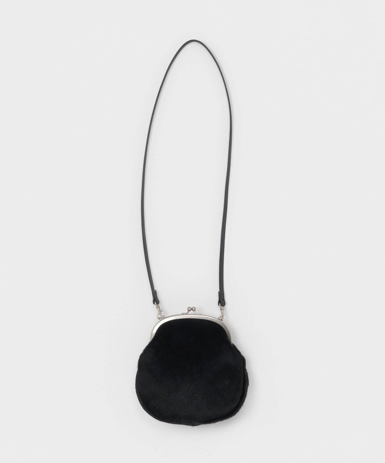 エンダースキーマの22夏秋新作、鮮やかなヘアレザーを使った財布やリサイクルフェルト×レザーのバッグ｜写真17