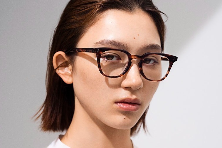 Zoff×アダム エ ロペ、ハンサムレディな初コラボアイウェア - 定番ウェリントンほか全6型