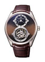 カンパノラから初のトゥールビヨン搭載モデル、会津漆の手塗り文字板で“宙空の美”を表現｜写真4