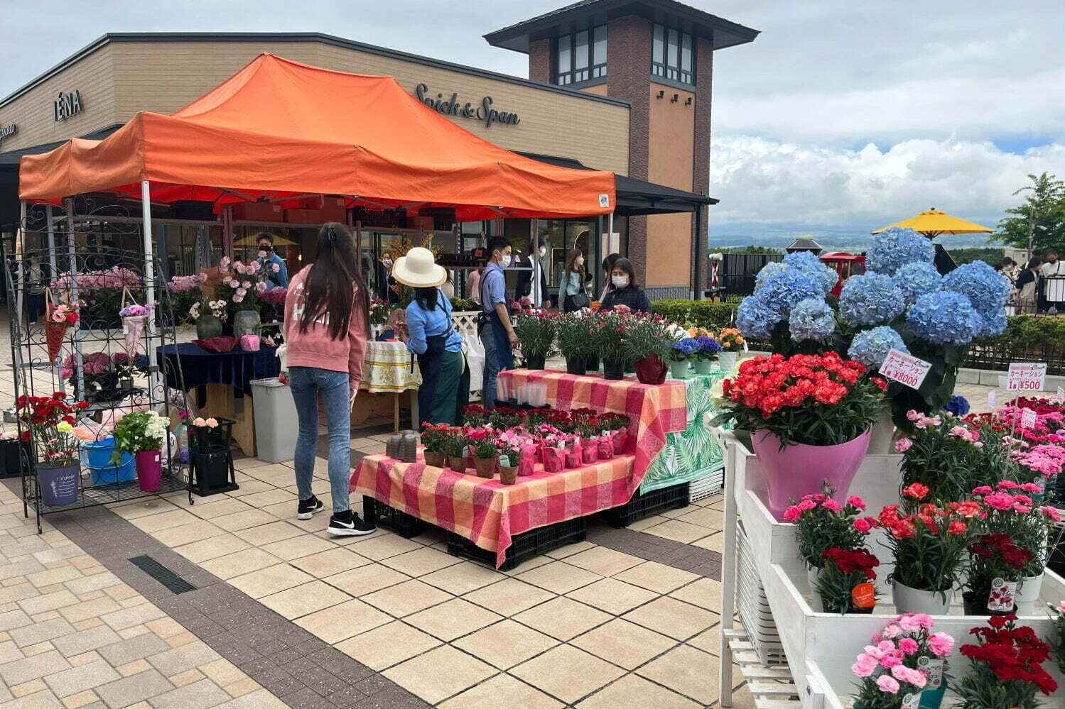 ご当地グルメ｜全国プレミアム・アウトレット「22年夏セール」最大80%オフ、御殿場・佐野・りんくう・あみなど