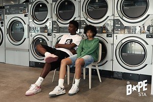 ア ベイシング エイプ(A BATHING APE) ロードスタ｜写真1
