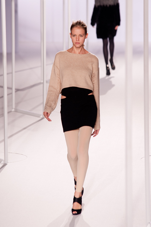 アカネ ウツノミヤ 2010-11年秋冬<span>コレクション</span> - 写真6