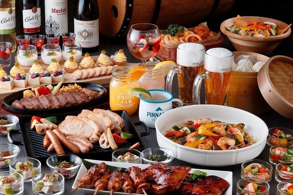 ハイボール｜ホテルオークラ神戸「ビアホール」約40種の料理＆ドリンク食べ飲み放題、夜景を望むルーフガーデン席も