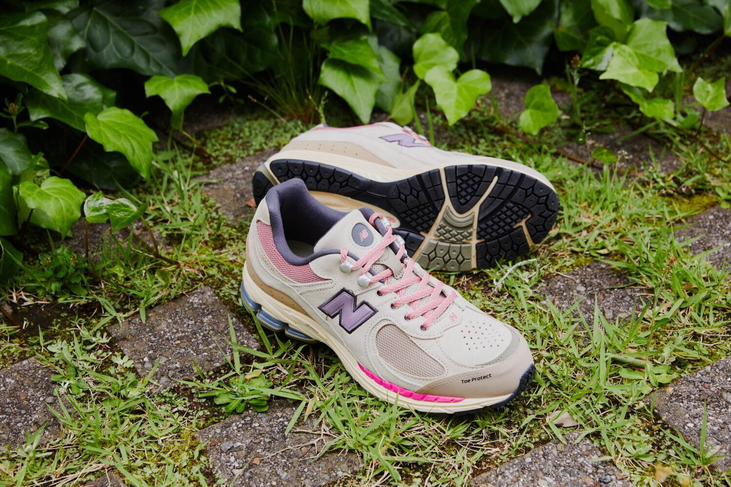 アトモス(atmos), ニューバランス(New Balance) M2002RWL｜写真7