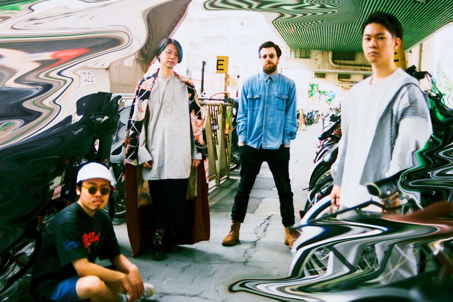 石若駿｜SMTKとDos Monosの2マンライブツアー「春猿巡礼ファイナル」東京・渋谷 WWWXで