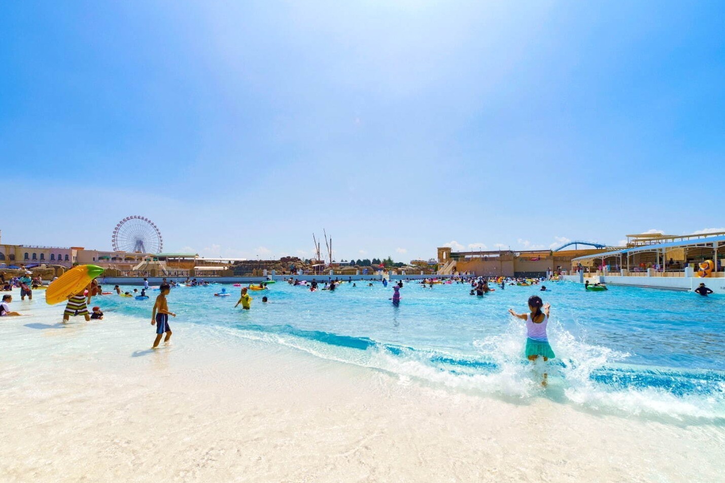 ナイトプール｜愛知ラグーナテンボス”日本最大級の波が出る”「ラグナシア プール」オープン、幻想的なナイトプールも