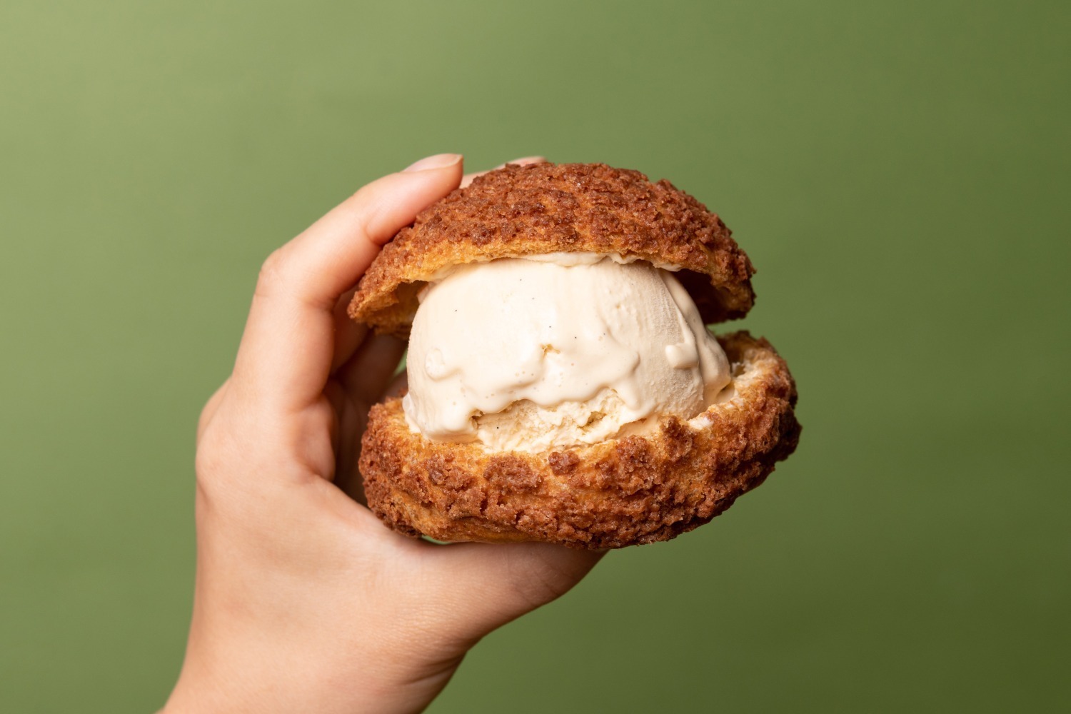 北海道｜パフズ「マダガスカルバニラのシューアイス」濃厚バニラアイス×ザクザク食感、東京・大阪など6都市で