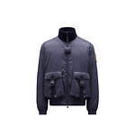 1 モンクレール JW アンダーソン“陽気な逃避行”を表現した新作、ダウンジャケットやデニムコート｜写真35