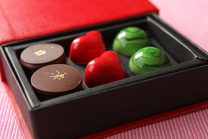 ジョエル・ロブションのバレンタイン限定商品 - 定番ボンボンショコラから伝統菓子まで | 写真