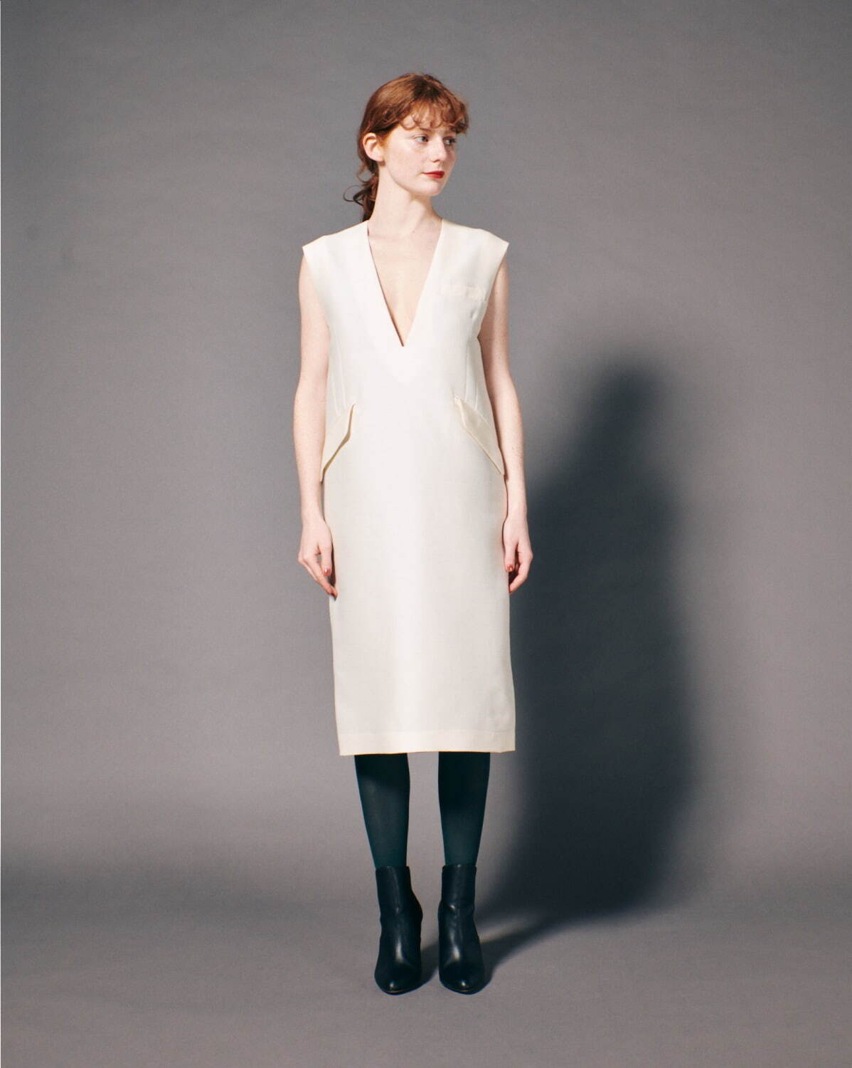 ルームエイト ブラック(Room no.8 / BLACK) 2022年プレフォールウィメンズコレクション  - 写真8