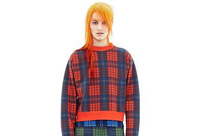 アクネよりタータンチェックのウィメンズ限定コレクション