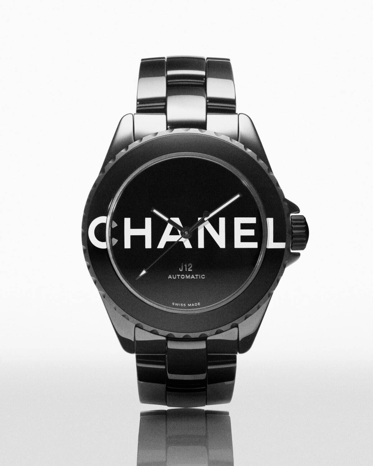 シャネル新作腕時計、“CHANELロゴ”チャーム付きブレスレット風ウォッチ ...