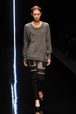 エントプティック(ENTOPTIC)、2010-2011年秋冬コレクション｜写真8