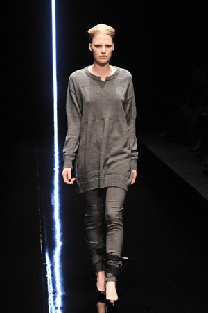 エントプティック(ENTOPTIC)、2010-2011年秋冬コレクション｜写真9
