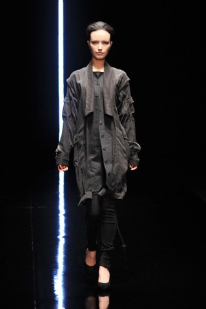 エントプティック(ENTOPTIC)、2010-2011年秋冬コレクション｜写真13