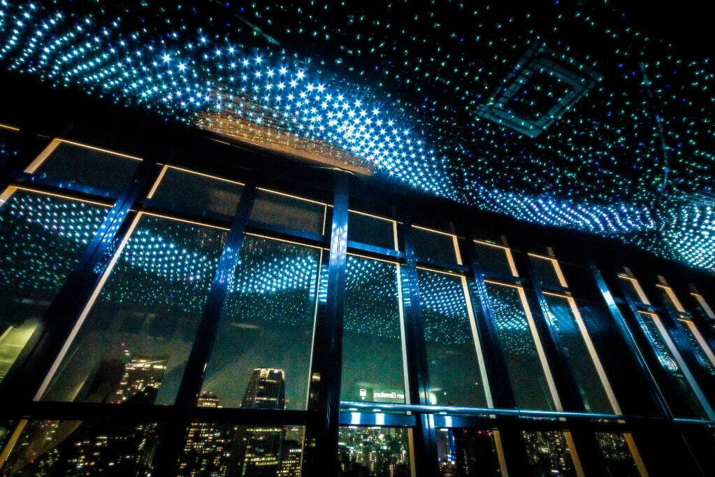 東京タワー「天の川イルミネーション」上空150mの夜景に溶け込む幻想的な星空｜写真3
