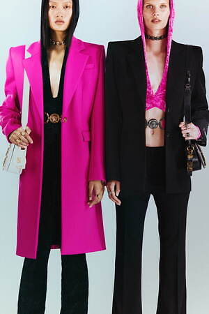 ヴェルサーチェ(VERSACE) 2023年リゾートウィメンズコレクション  - 写真1