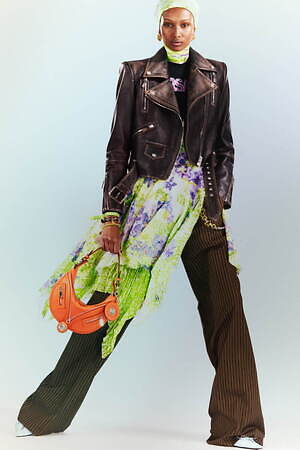 ヴェルサーチェ(VERSACE) 2023年リゾートウィメンズコレクション  - 写真22