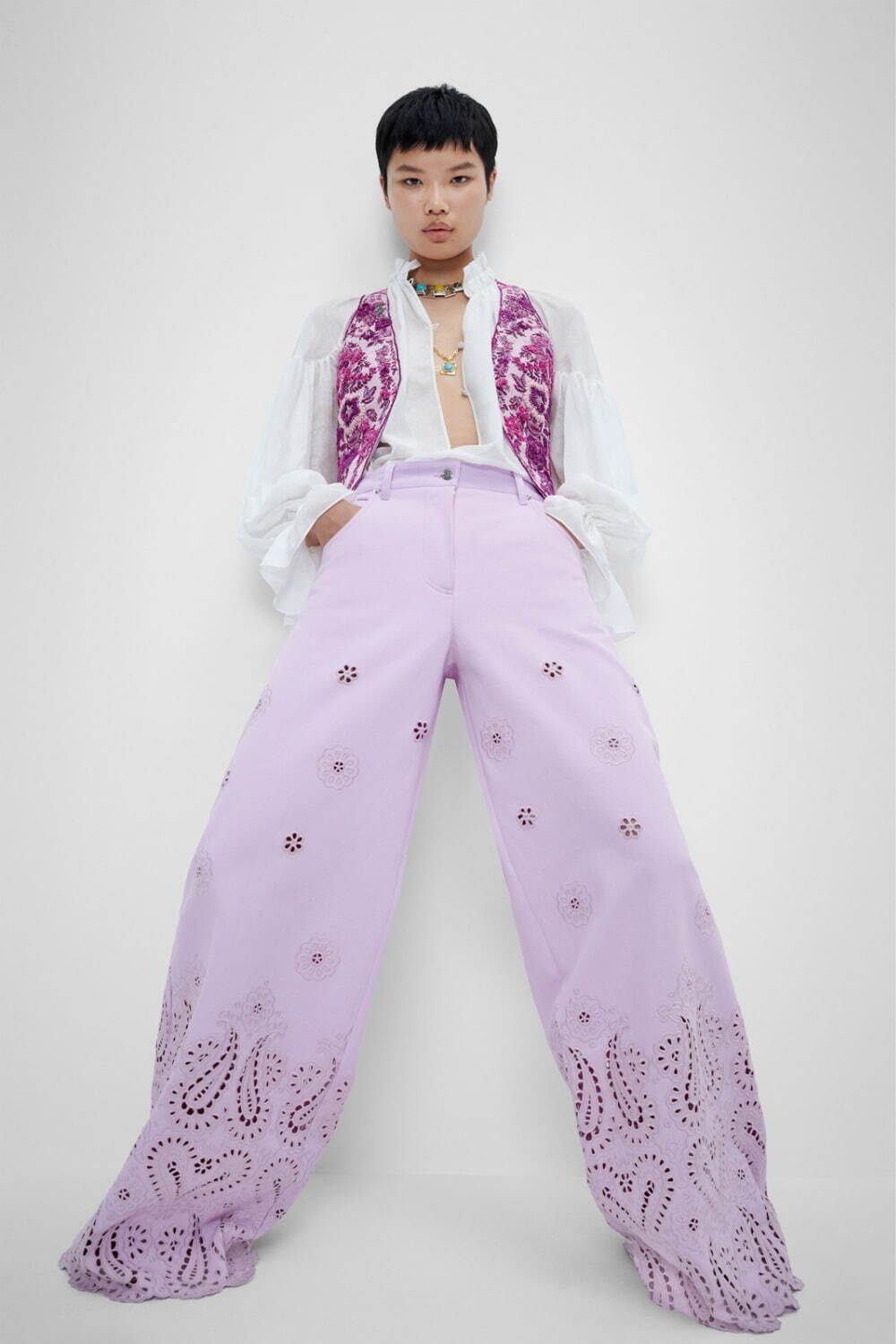 エトロ(ETRO) 2023年リゾートウィメンズコレクション - ファッションプレス