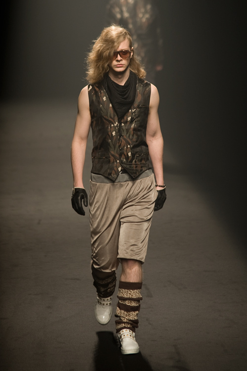 イズリール 2010-11年秋冬<span>コレクション</span> - 写真6