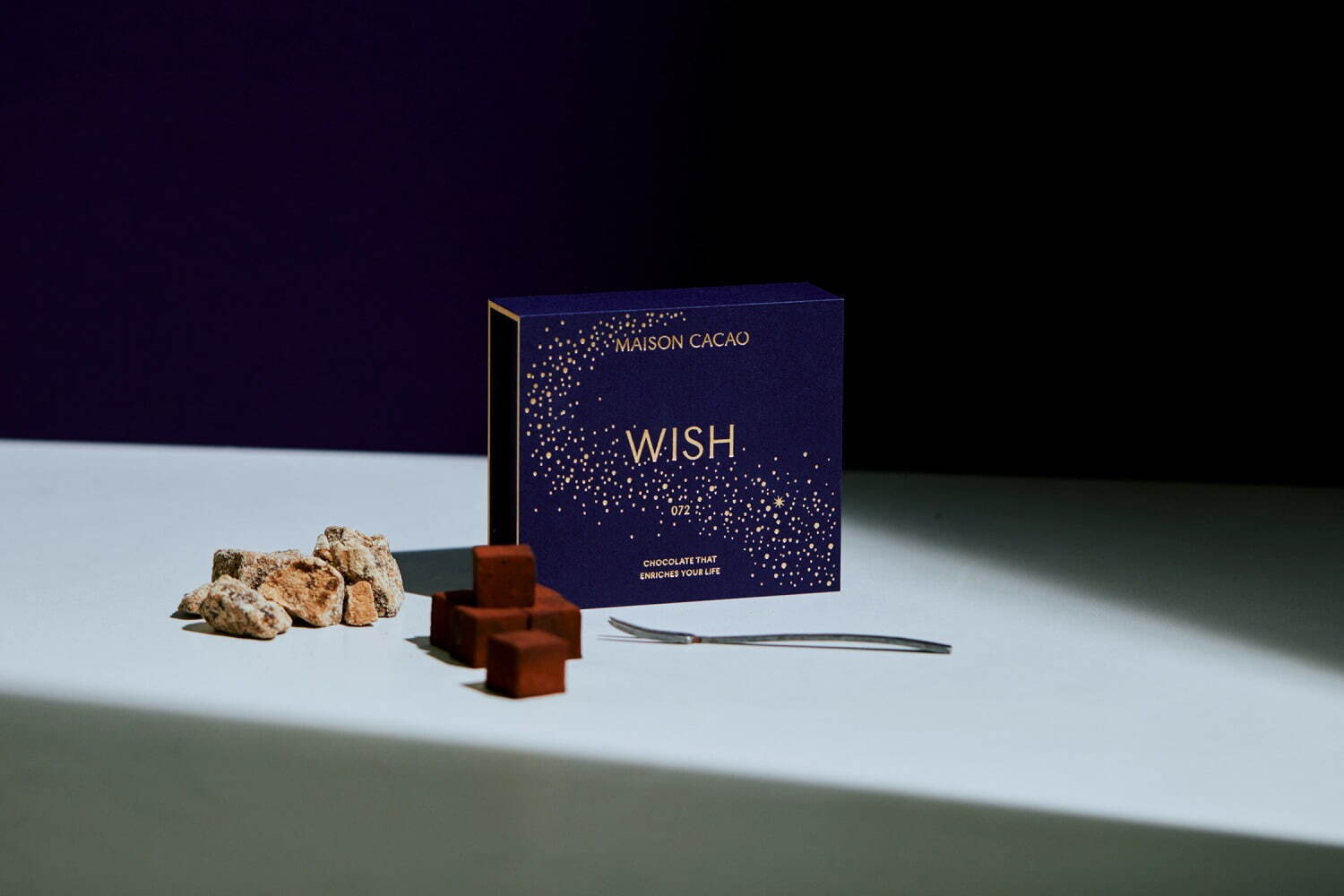 「アロマ生チョコレート WISH」 16粒入り 2,592円