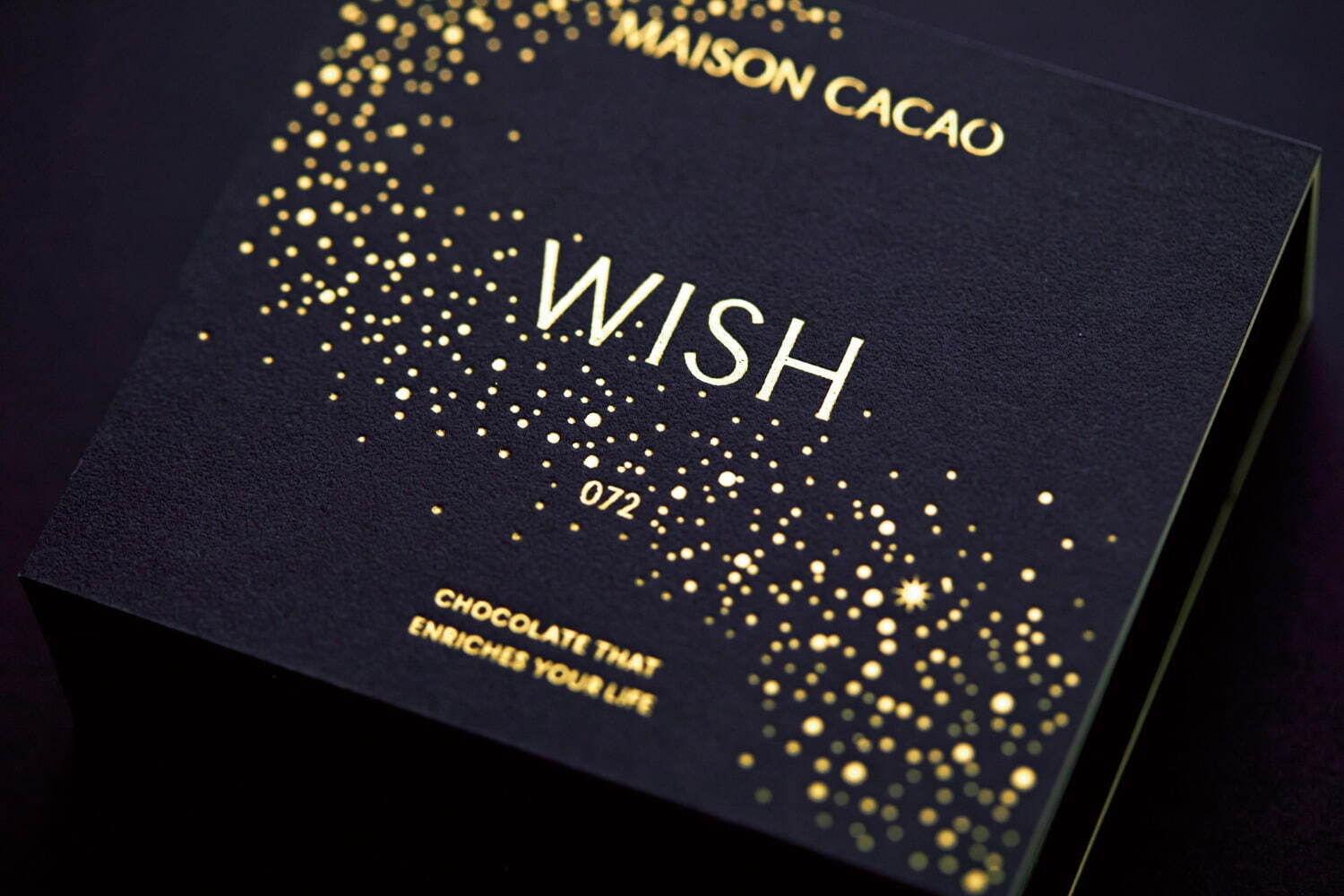 「アロマ生チョコレート WISH」 16粒入り 2,592円