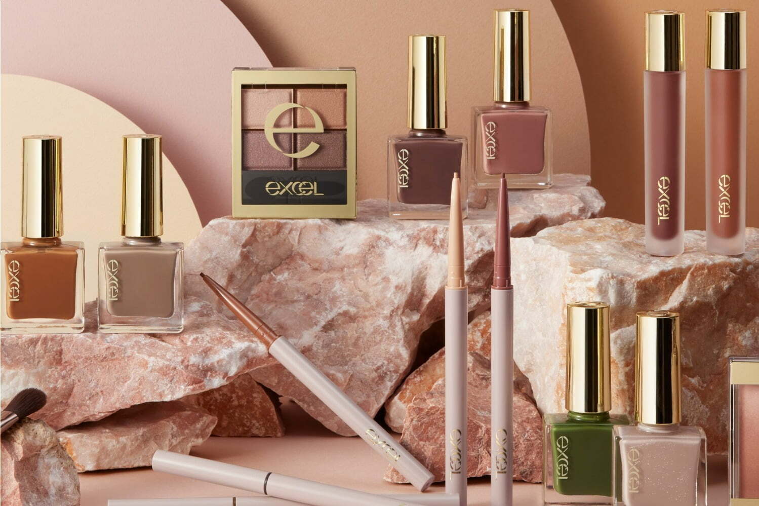 マットネイル｜エクセル22年秋コスメ、芳醇バーガンディのアイカラー＆"ブランド初”マットネイルやネイルケア