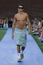 マルセロ・ブロン カウンティ・オブ・ミラン 2023年春夏コレクション、多彩な柄をミックスして｜写真16