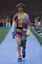 マルセロ・ブロン カウンティ・オブ・ミラン 2023年春夏コレクション、多彩な柄をミックスして｜写真48