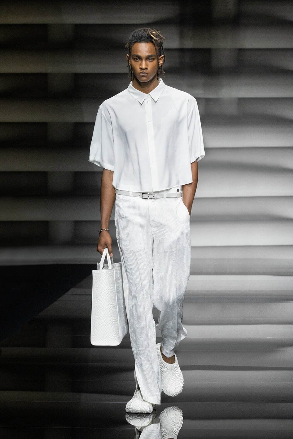 エンポリオ アルマーニ(EMPORIO ARMANI) 2023年春夏メンズコレクション  - 写真30