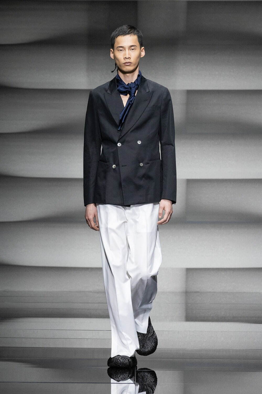 エンポリオ アルマーニ 2023年春夏メンズコレクション - 夏の開放感、活気とやすらぎを感じて｜写真32