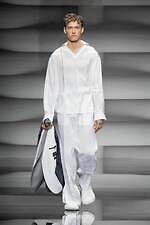 エンポリオ アルマーニ 2023年春夏メンズコレクション - 夏の開放感、活気とやすらぎを感じて｜写真28