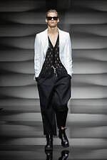 エンポリオ アルマーニ 2023年春夏メンズコレクション - 夏の開放感、活気とやすらぎを感じて｜写真37