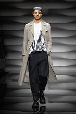 エンポリオ アルマーニ 2023年春夏メンズコレクション - 夏の開放感、活気とやすらぎを感じて｜写真49