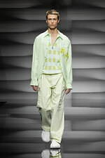 エンポリオ アルマーニ 2023年春夏メンズコレクション - 夏の開放感、活気とやすらぎを感じて｜写真79