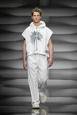 エンポリオ アルマーニ 2023年春夏メンズコレクション - 夏の開放感、活気とやすらぎを感じて｜写真89