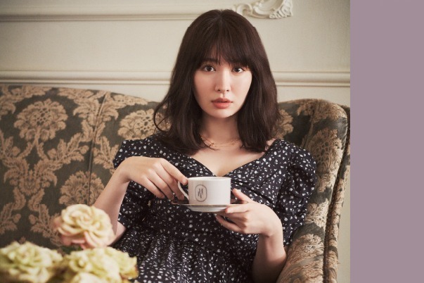 小嶋陽菜の初コンセプトストア「ハウス オブ エルメ」が東京・表参道に、カフェも併設