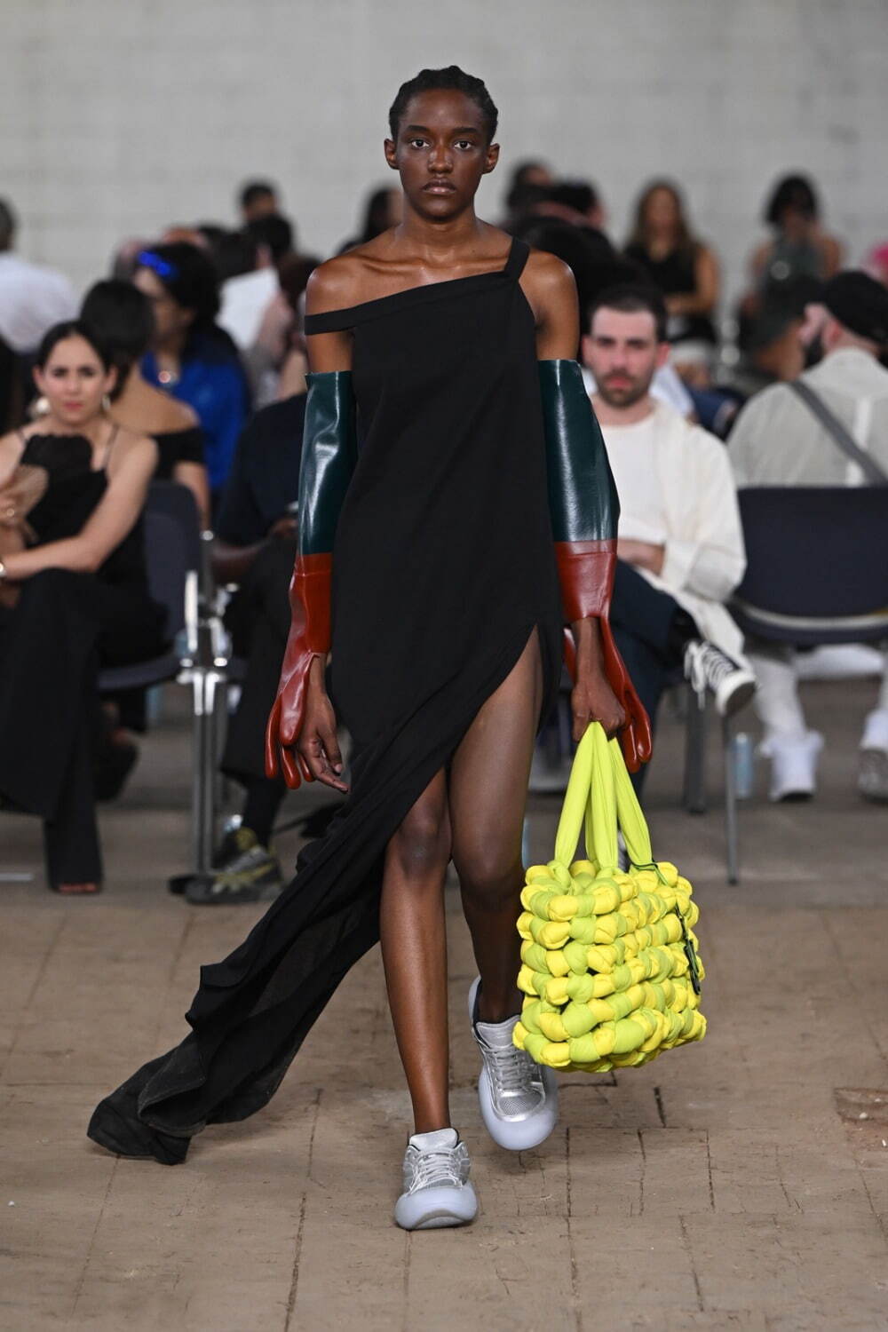 JW アンダーソン(JW Anderson) 2023年春夏ウィメンズ&メンズコレクション  - 写真18