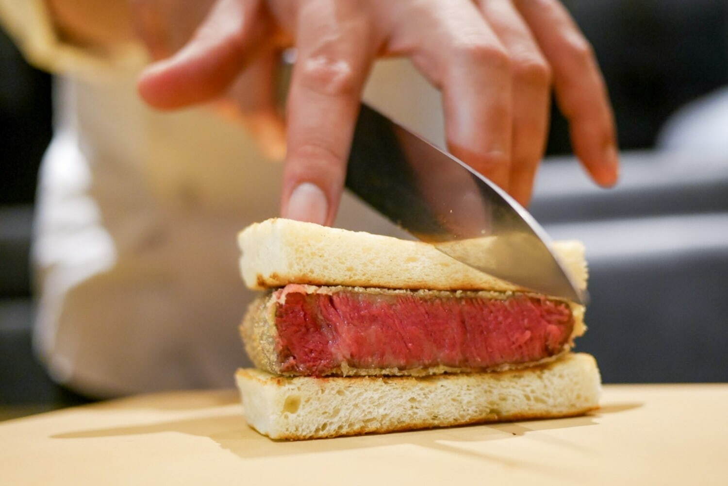 鉄板焼き・焼肉割烹レストラン「本店山科」銀座にオープン、高級焼肉店「銀座山科」の姉妹店｜写真21