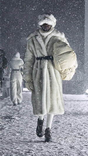 モンクレール グルノーブル(MONCLER GRENOBLE) 2025-26年秋冬ウィメンズ&メンズコレクション  - 写真132