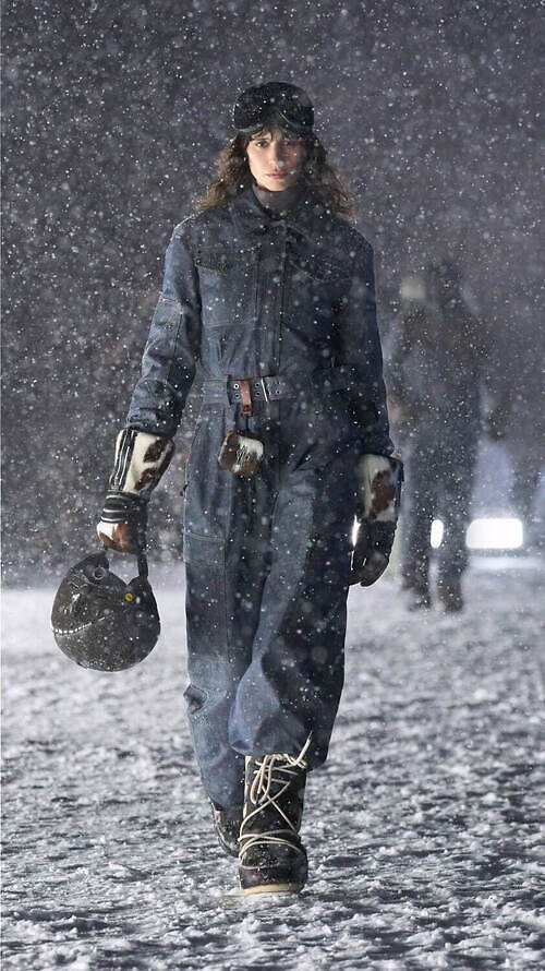 モンクレールグルノーブル : MONCLER GRENOBLE - ファッションプレス モンクレールグルノーブル : MONCLER GRENOBLE - ファッションプレス