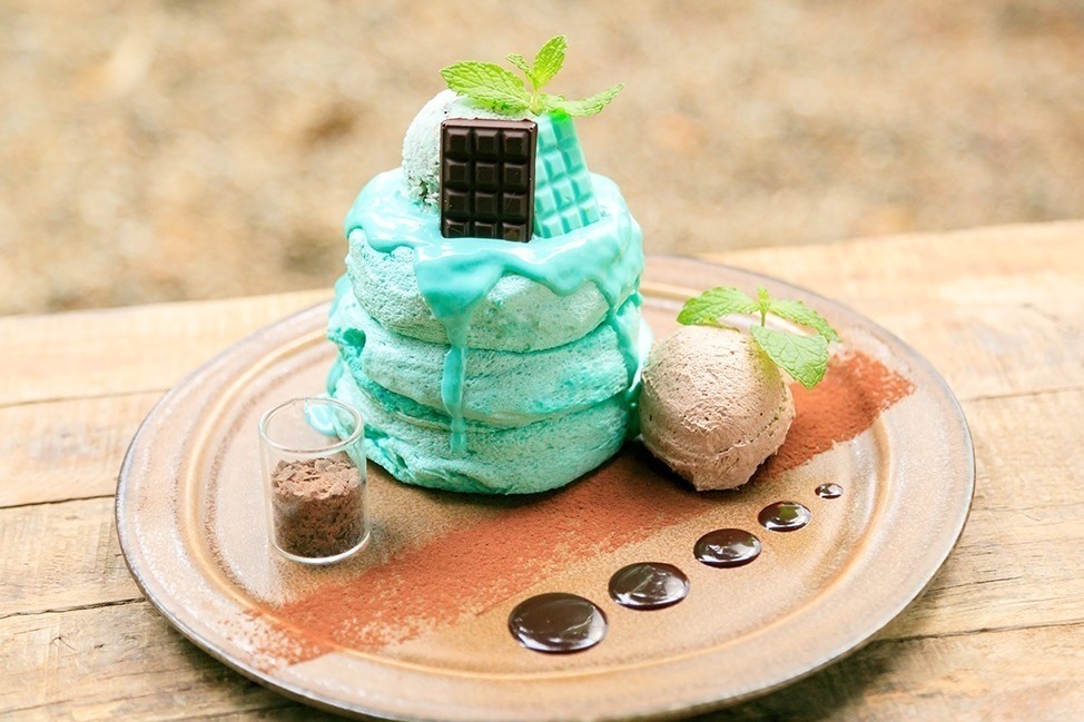 チョコミントパンケーキ」東京・大阪512 カフェに“史上最高”味変